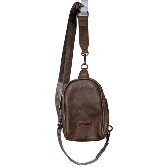 Wrangler Crossbody Purse - Picture 2 of 6